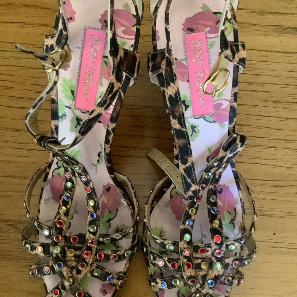 Betsey Johnson sz. 8 Leopard and Rhinestone strappy Heels.